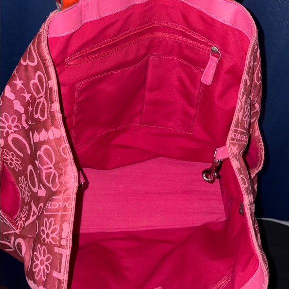 Coach Pink poppy Shoulder Bag 2010 GUC 12”x15” - Picture 17 of 17